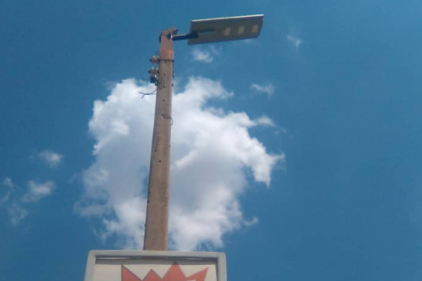 240pcs jd alle in einem Solar Street Light -Projekt in Simbabwe 